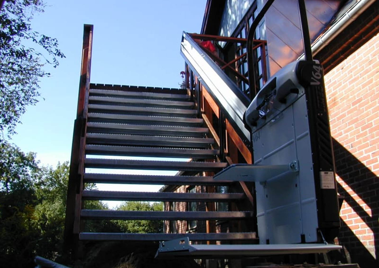 Drive Systems for Platform Lifts